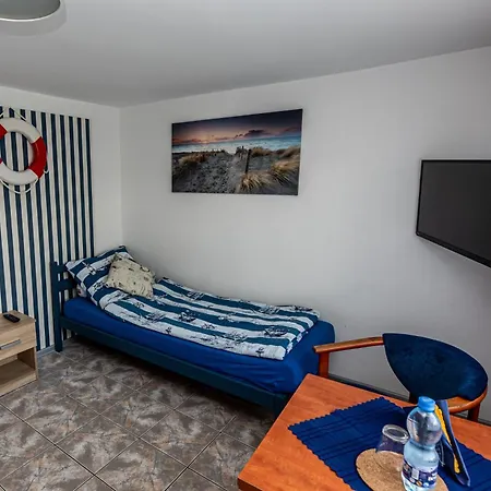 Dom Wypoczynkowy Anna - Pobyty Rowniez B&B-3